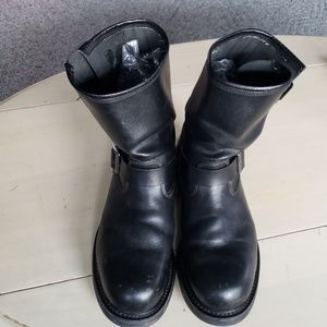 Motorcycle boots